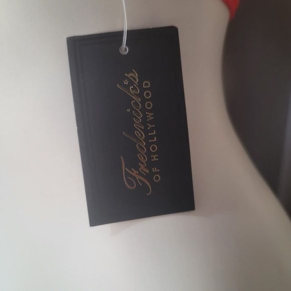 Frederick's Of Hollywood  Oceana Cross Over Top Red - Picture 4 of 8